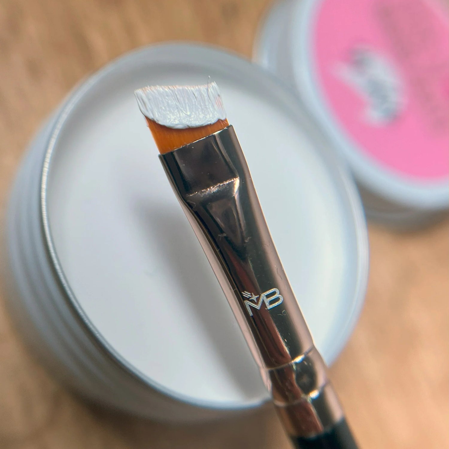 Nikk Mole – White Brow Paste 15 g